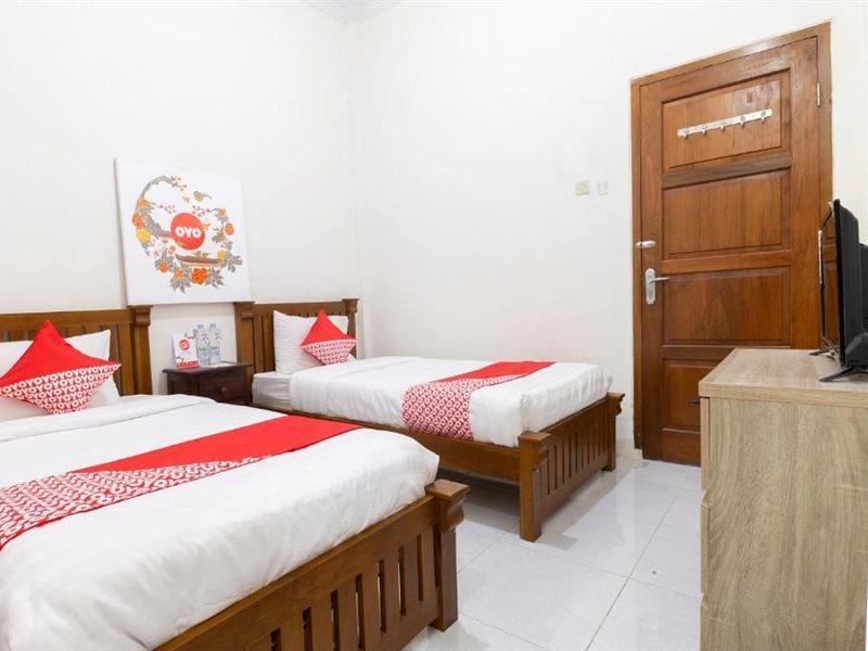 Reddoorz Syariah Near Pakuwon Mall Jogja Kejayan Екстериор снимка