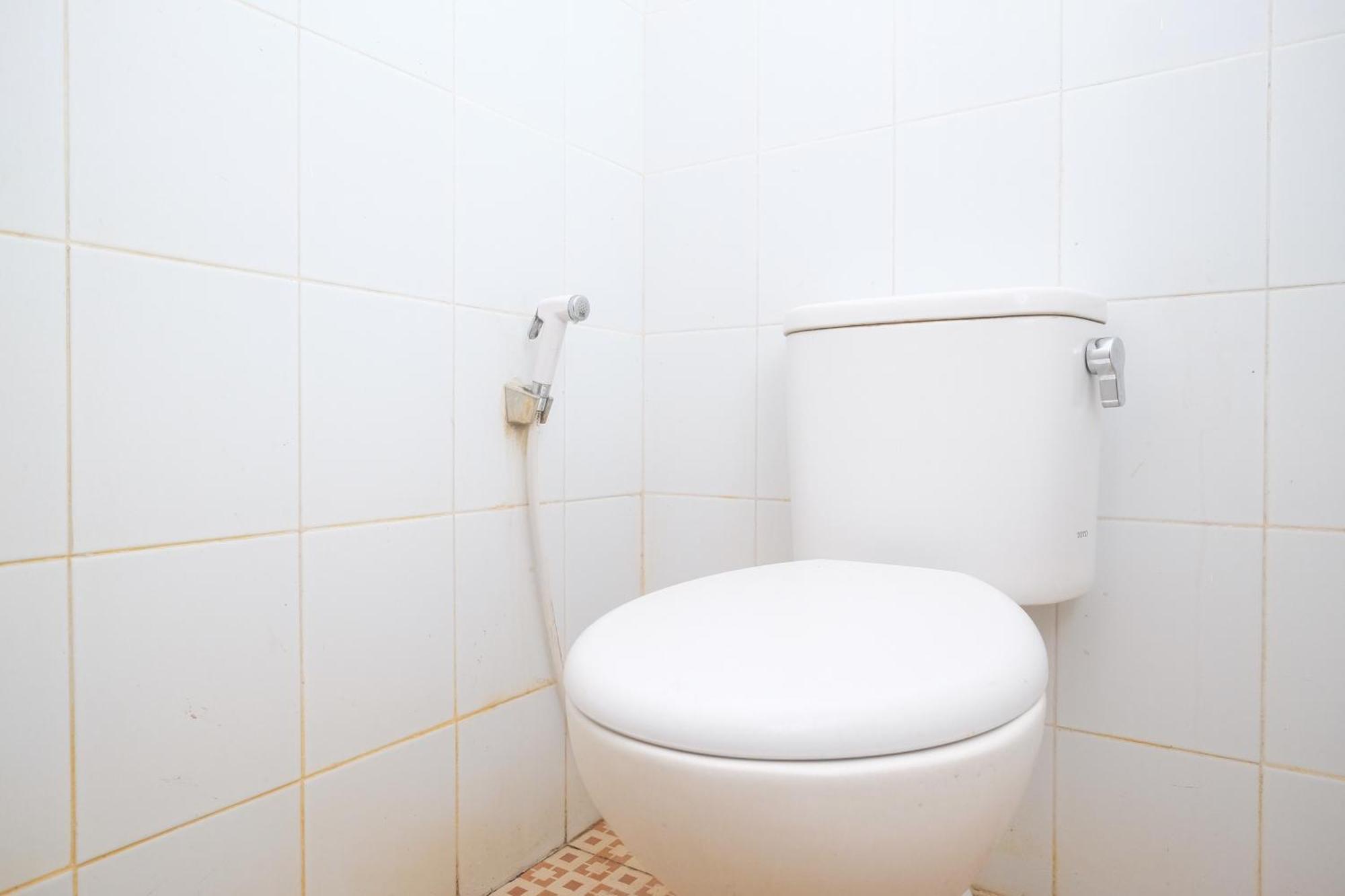 Reddoorz Syariah Near Pakuwon Mall Jogja Kejayan Екстериор снимка