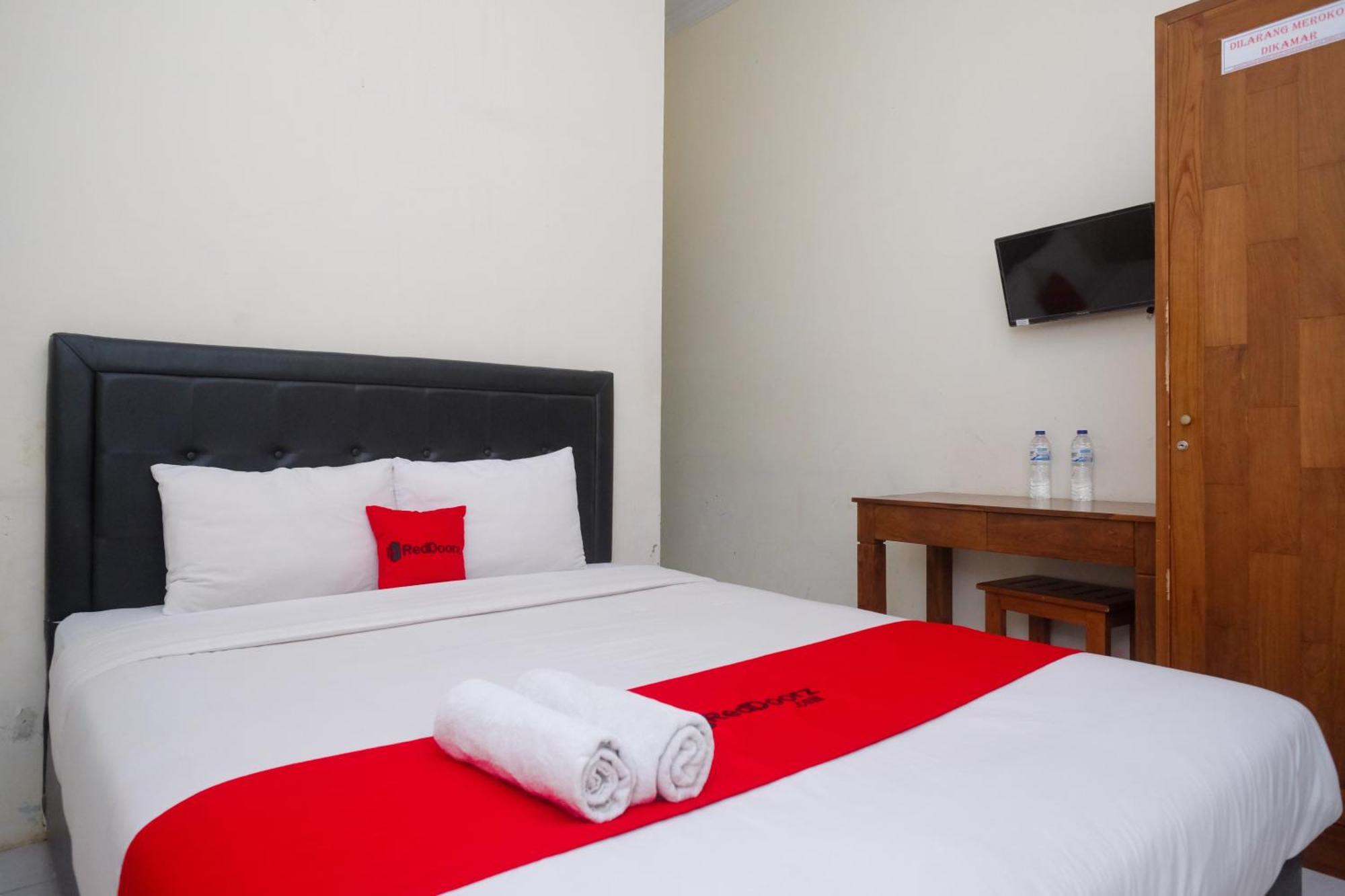 Reddoorz Syariah Near Pakuwon Mall Jogja Kejayan Екстериор снимка