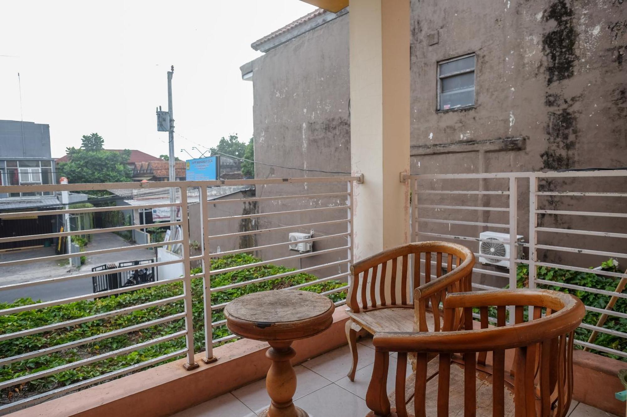 Reddoorz Syariah Near Pakuwon Mall Jogja Kejayan Екстериор снимка