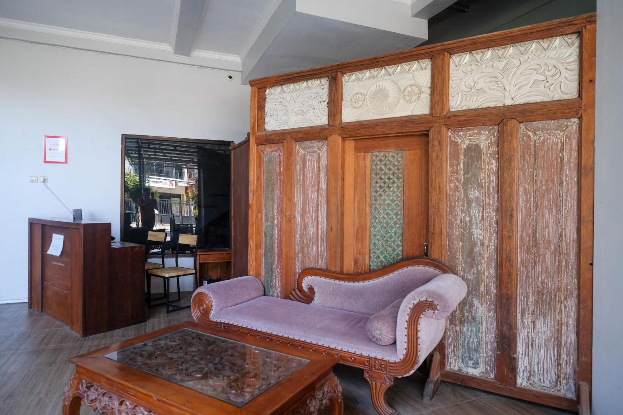Reddoorz Syariah Near Pakuwon Mall Jogja Kejayan Екстериор снимка